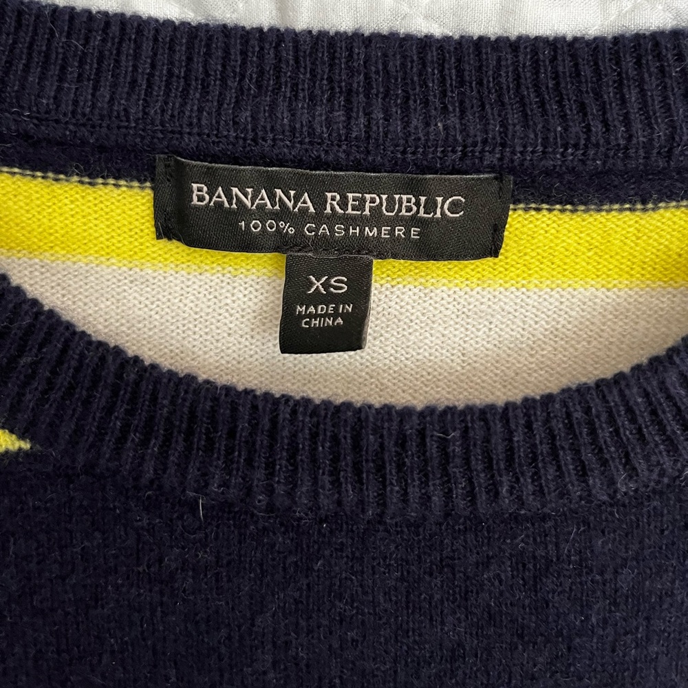 Banana Republic 100% Cashmere Sweater Size XS - Picture 4 of 8